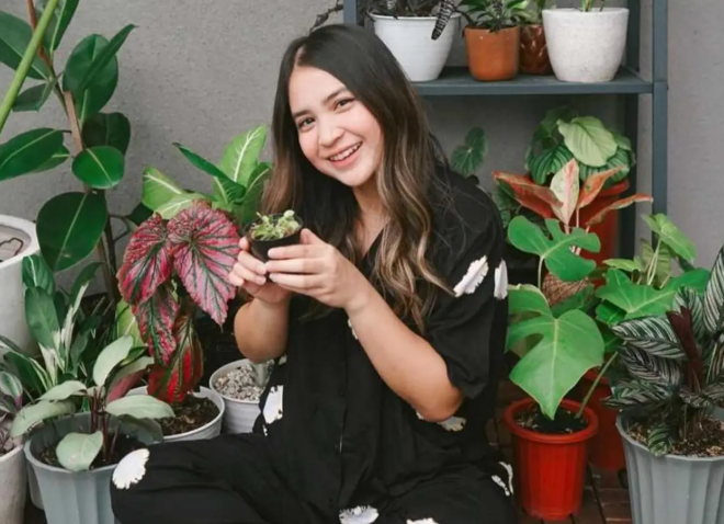 Putri Titian shio kambing [instagram]